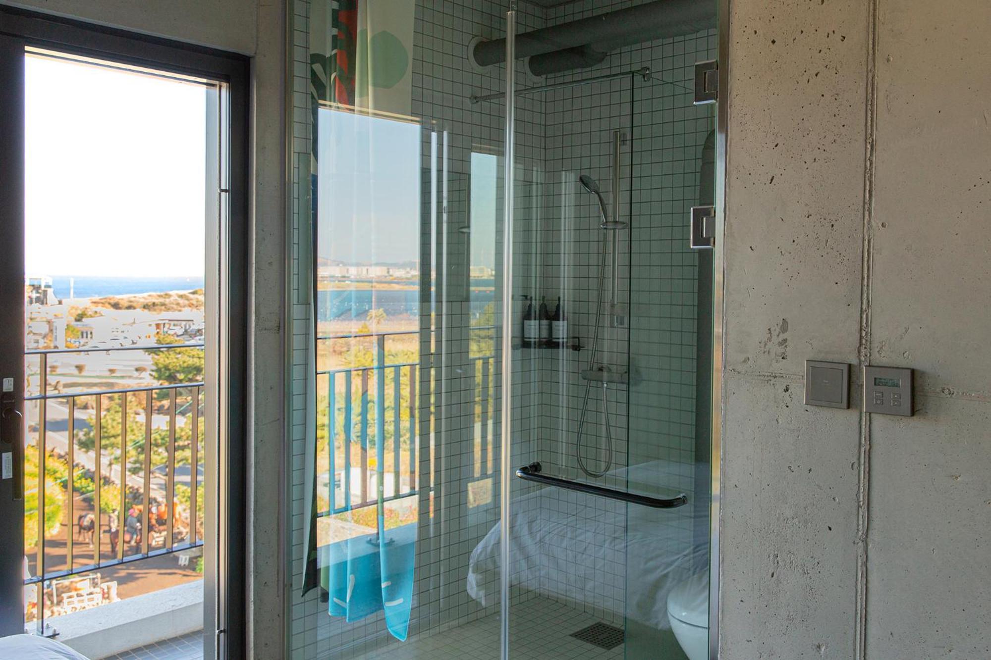 Playce Camp Jeju Hotell Oso-ri Exteriör bild